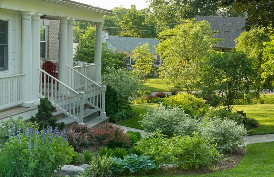 Rain Garden by Melissa Clark from Landscaping Ideas That Work by JMMDS